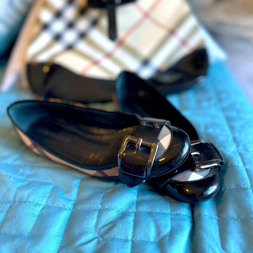 Burberry Nova Check Flats